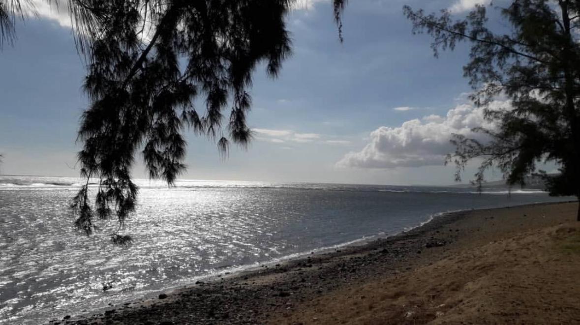 Appart Lumineux Vue Mer Leu Emra Saint-Leu Exterior foto