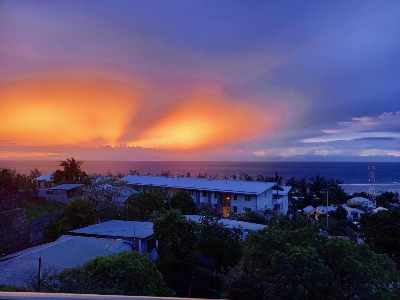 Appart Lumineux Vue Mer Leu Emra Saint-Leu Exterior foto